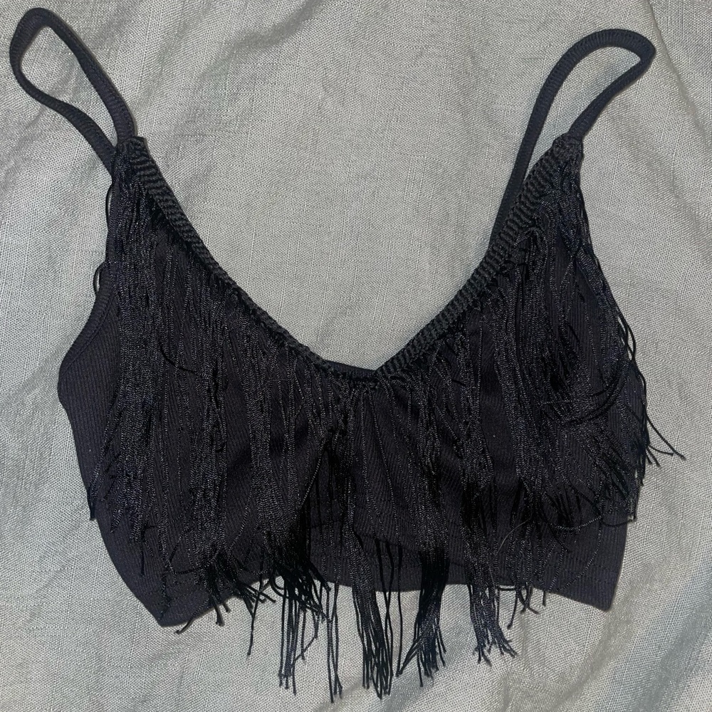 Black stringy crop top